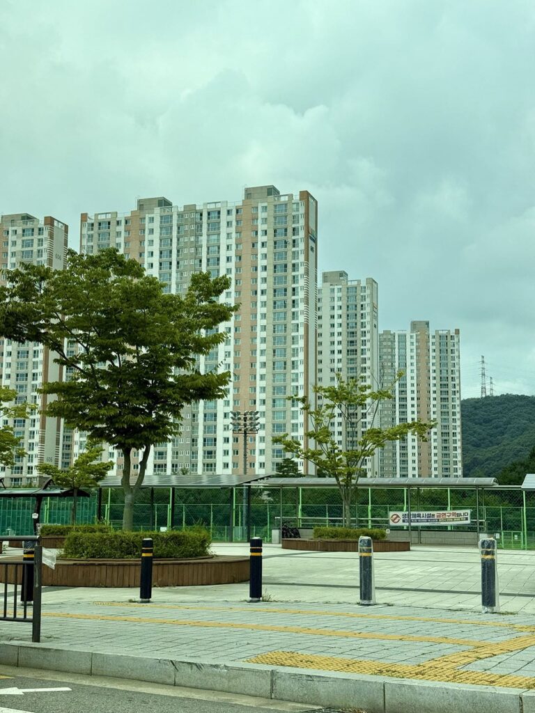 복도식 아파트 vs 계단식 아파트 장단점